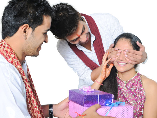 Rakhi Gifts for Sister